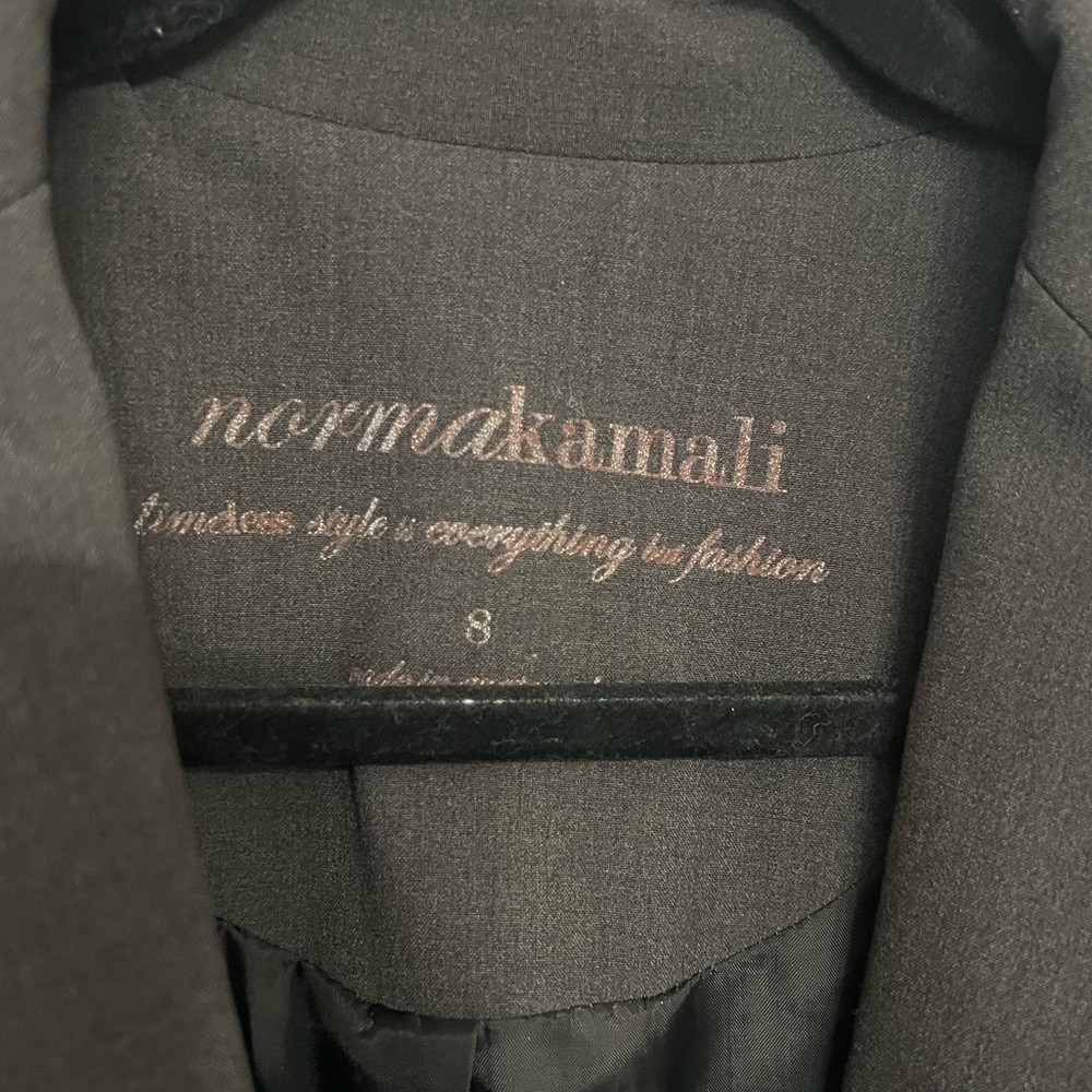 Blazer - Picture 3 of 3